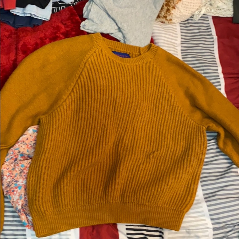 AERO SWEATER
